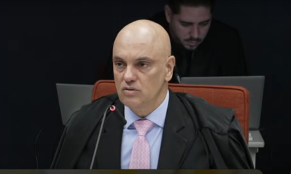 Moraes vota para tornar réus homens suspeitos de armar bomba no Aeroporto de Brasília