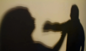 Homem é preso em SP após esfaquear mulher em hotel