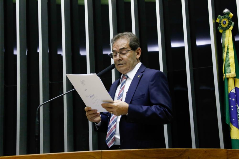 ‘Sonho de verão’, diz relator sobre anistia de Bolsonaro