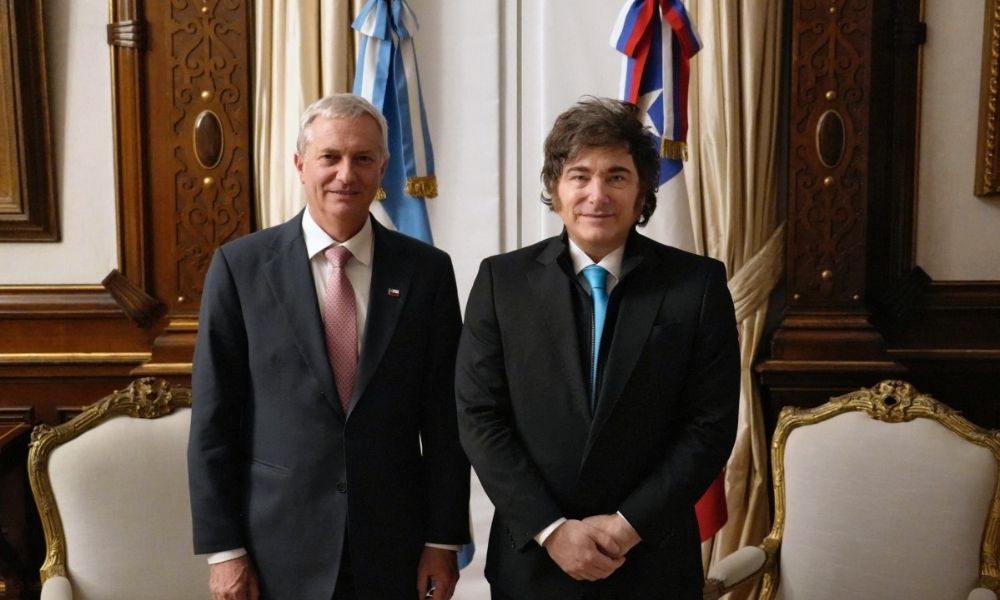 Milei e Kast se reúnem e definem prioridades para relação entre Argentina e Chile