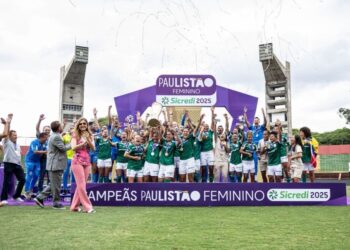 Palmeiras perde para Corinthians, mas segura vantagem do 1ª jogo e é campeão do Paulistão Feminino Palmeiras perde para Corinthians, mas segura vantagem do 1ª jogo e é campeão do Paulistão Feminino