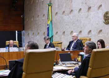 44% dos brasileiros consideram atuação "ruim/pésssima" Ícone de Busca