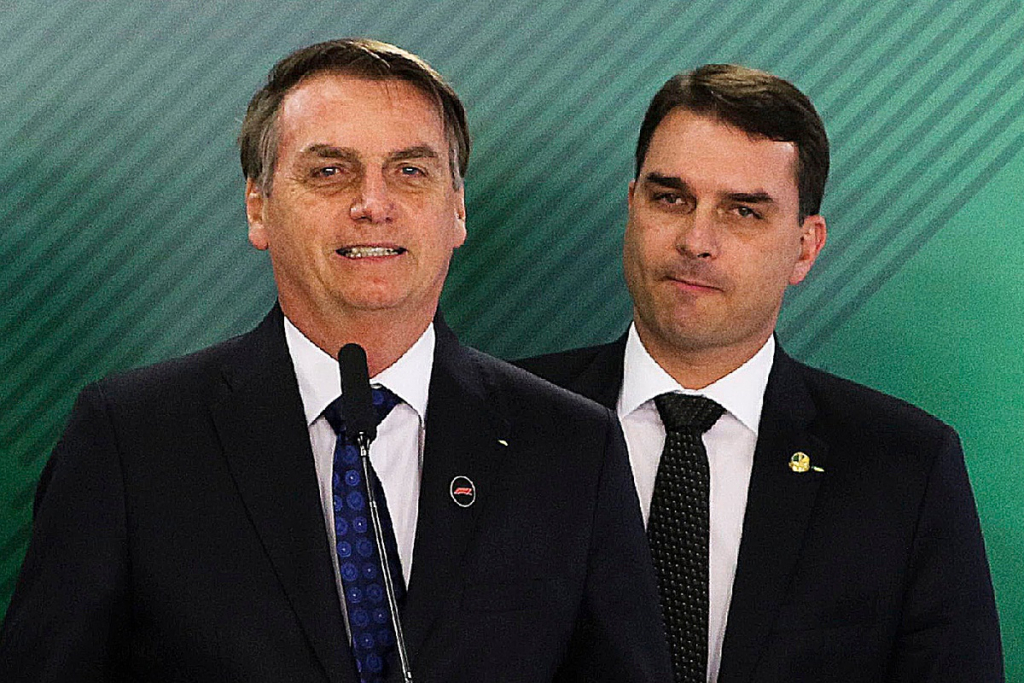 Bolsonaro diz a aliados que pretende lançar Flavio ao Planalto